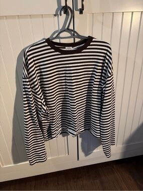 Garage Fluid Long Sleeve Crewneck